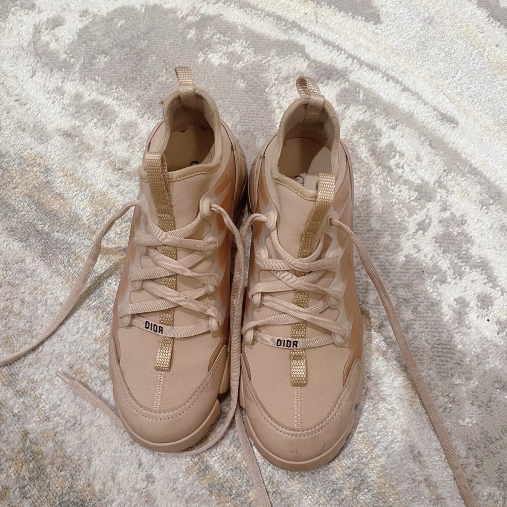 Dior D Connect Sneaker Nude